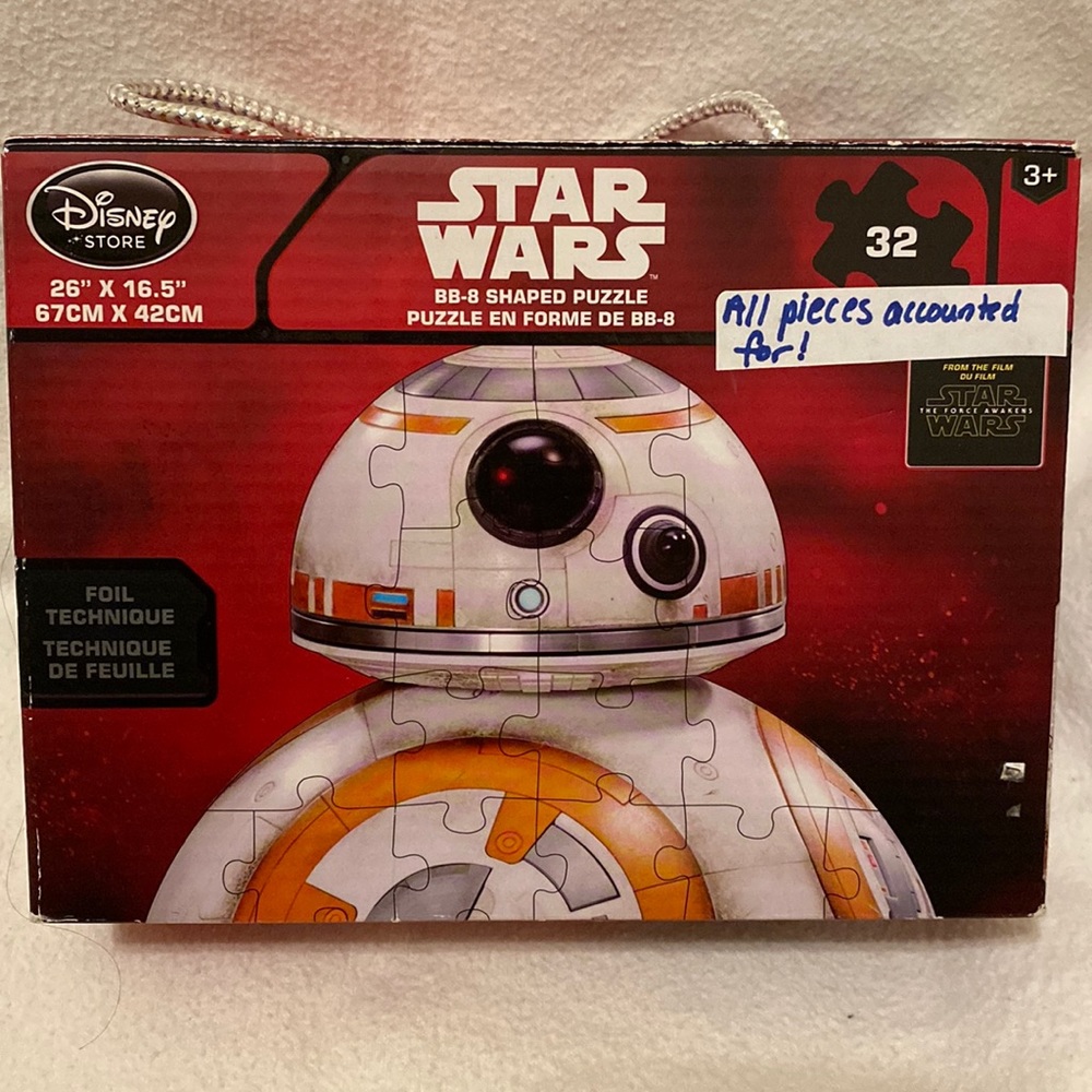 Disney store Star Wars BB-8 shaped 32-piece puzzle set Foil technique